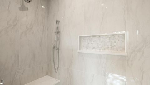 10149 Upper 196th Way W