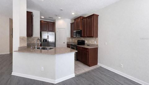 15342 OAK APPLE COURT