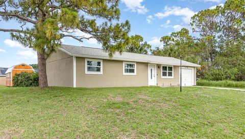 1399 Helliwell St NW