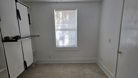 4710 Springfield Blvd