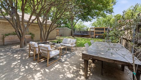 1201 Rockmoor Dr