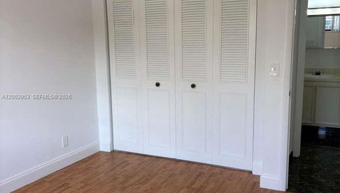 5937 Forest Hill Blvd