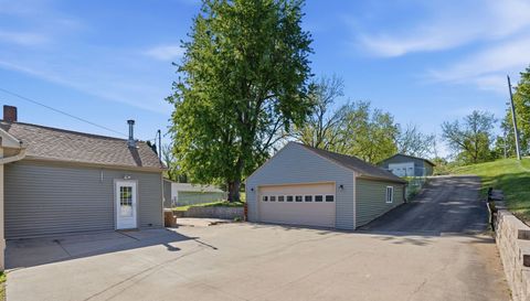 1333 MAIN Avenue