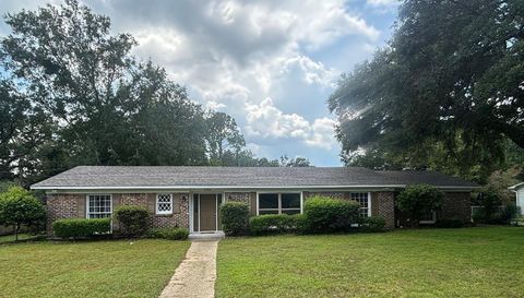 5105 Geoffrey Dr