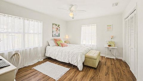6611 Crooked Creek
