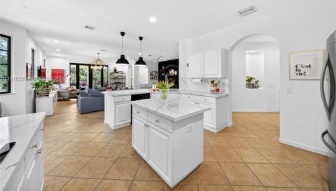 1506 Passion Vine Cir