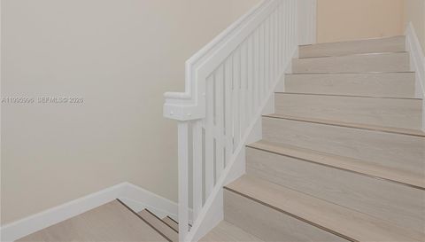 14732 181 Terrace
