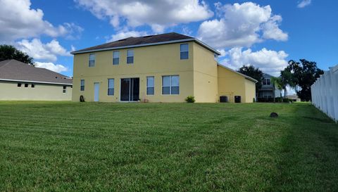 3145 Twisted Oak Loop