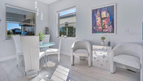 10481 ROYAL CYPRESS WAY