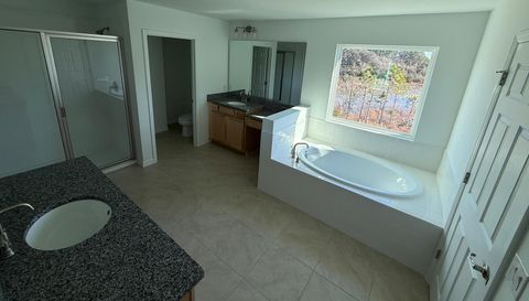 1996 Greenborough St