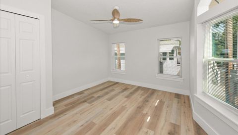 1119 Periwinkle Way Unit 355