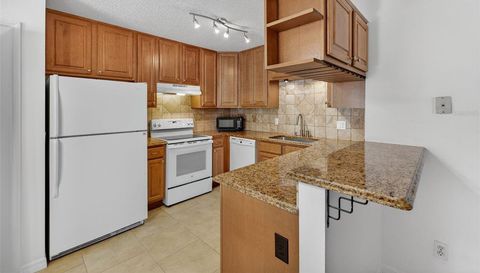 490 TAMARACK