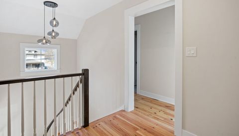 304 S Prairie Street