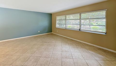 3944 NW 40th Ct
