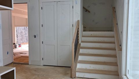 7048 Nichols Cove Dr