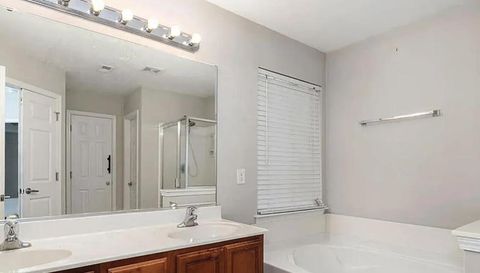 1212 Oakdale Commons Ct