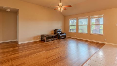 6906 Cedar Breeze