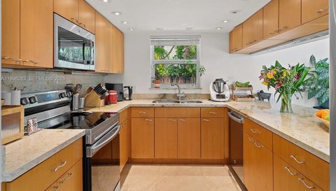 2721 22nd Ave