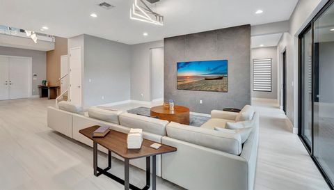 8299 Fishhawk Falls Court