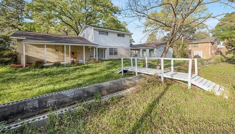 2305 Cherry Hill Rd