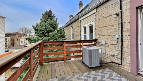 3358 N Monticello Avenue