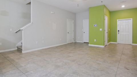 9754 Pembrooke Pines Dr