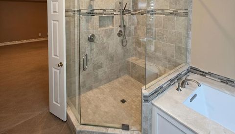 2030 Lenox Cove Cir NE