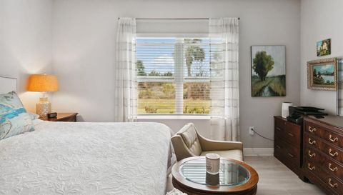 10025 Lake Wales CIRCLE