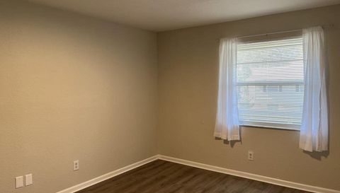 624 Golden Raintree Pl #624