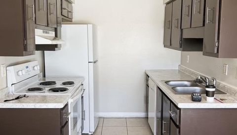 5200 CURRY FORD ROAD