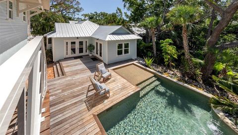 715 Eagle Point