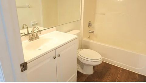 Unit 308 4415 SW 34th St