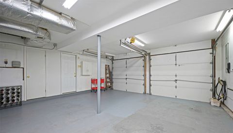 28 Bayview Dr