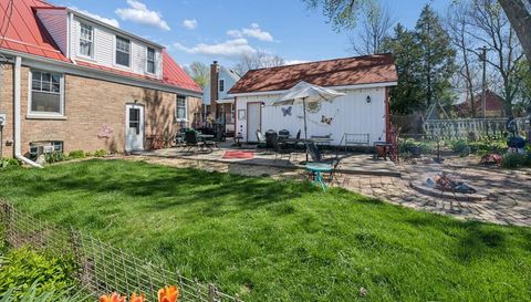 821 N 5th Street