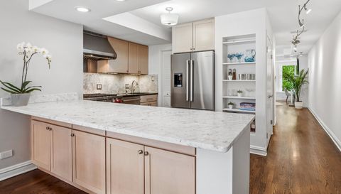 317 W WEBSTER Avenue