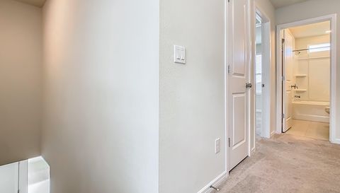 1823 Summer Serenity Dr