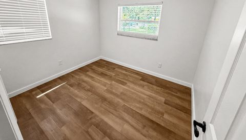 2532 NE 13th Ave
