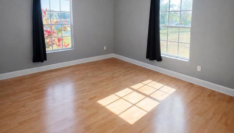 7823 Shane Ct