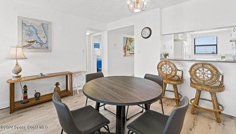 7520 RIDGEWOOD AVENUE