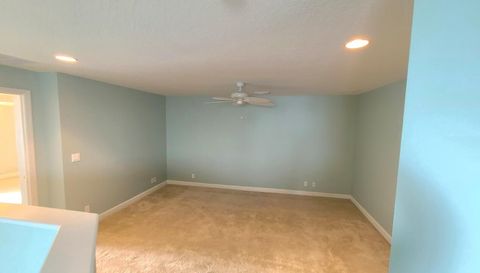 10499 SW West Park Ave