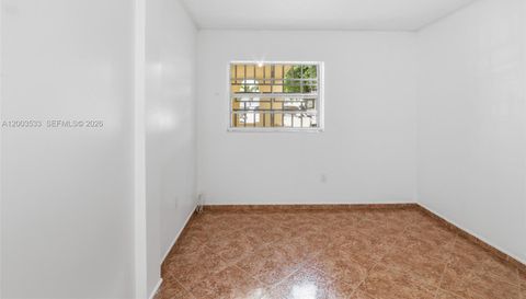 995 Sw 84th Ave
