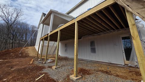 7048 Nichols Cove Dr