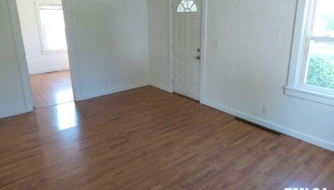 3114 W GREENWOOD Place