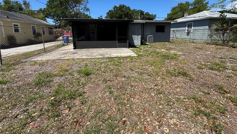 1930 WALTON STREET S