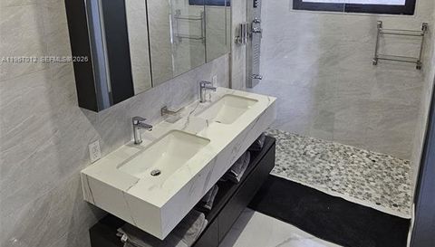 42A Barrier Reef Drive