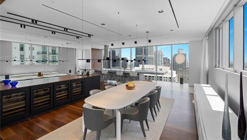 1300 Brickell Bay Dr