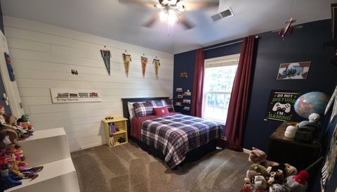 96 Oak Leaf Way