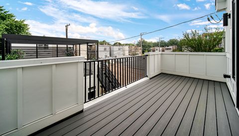 3434 W Palmer Street