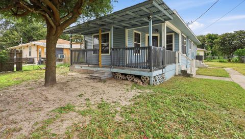 38407 Lowell Harris Wy