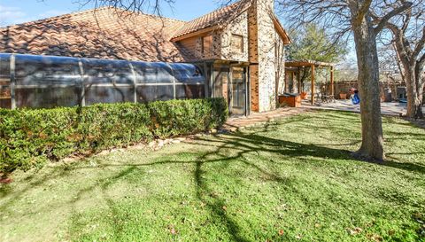 1304 Hi Circle North DR